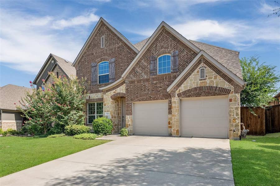 Property photo for 925 Spring Falls Drive, McKinney, TX