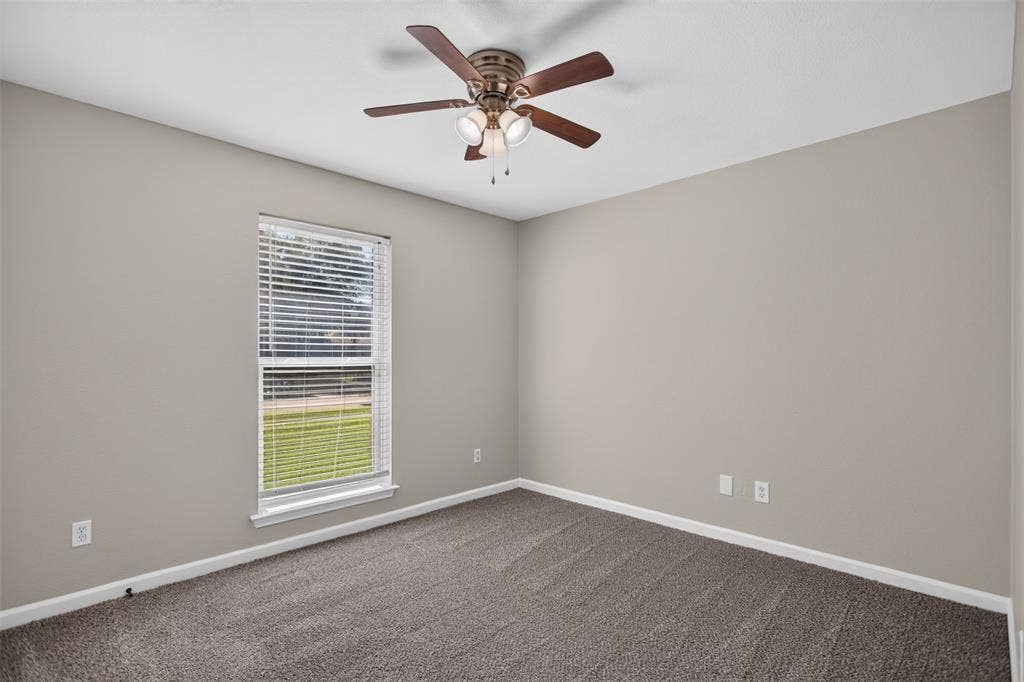 4213 Cheyenne Drive, Rowlett, TX 75088 Bedroom with new carpet