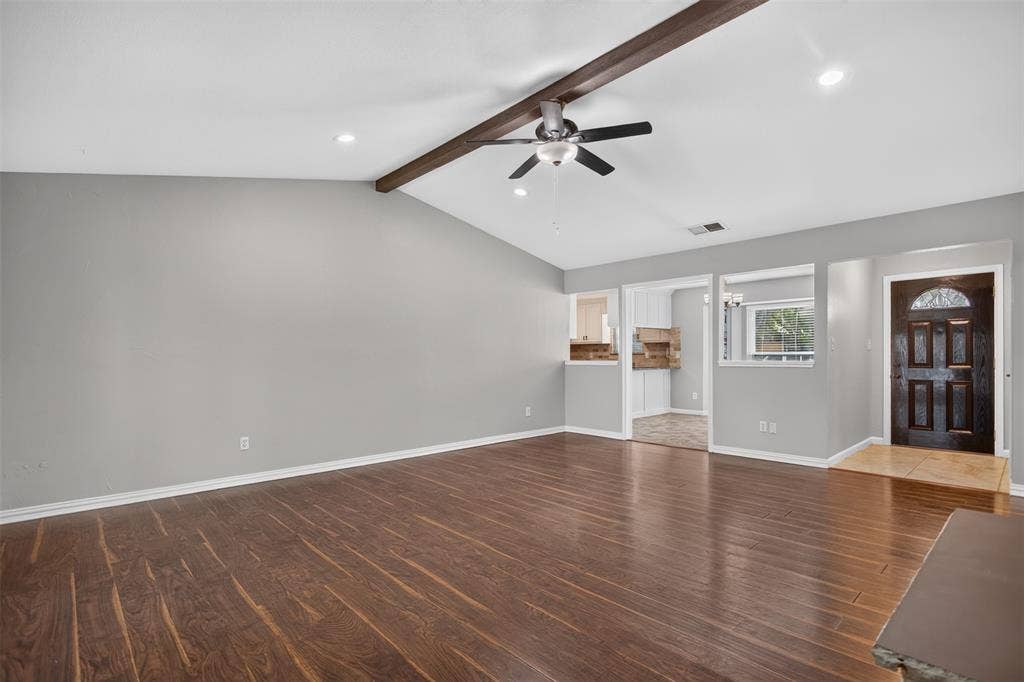 4213 Cheyenne Drive, Rowlett, TX 75088 Living room