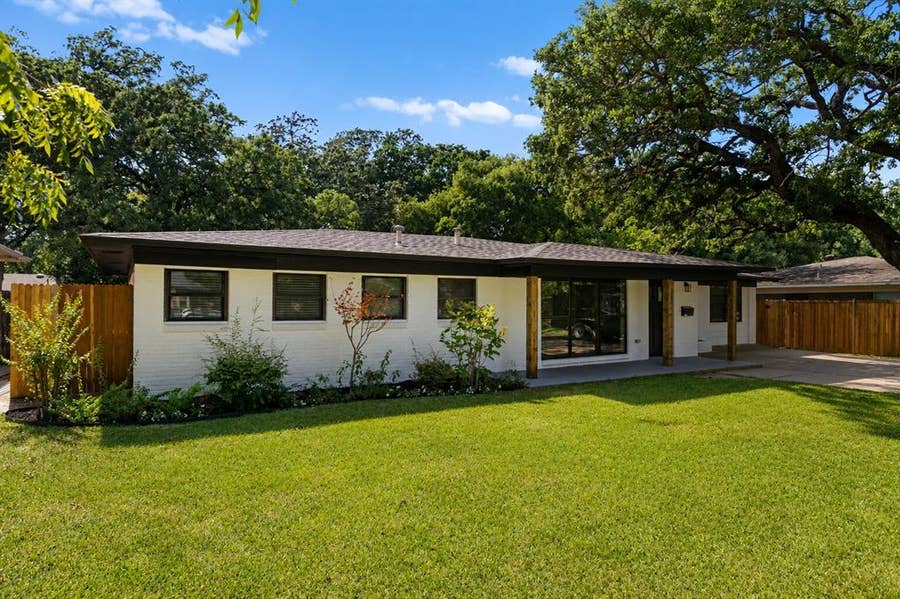 Property photo for 1008 Ross Trail, Arlington, TX
