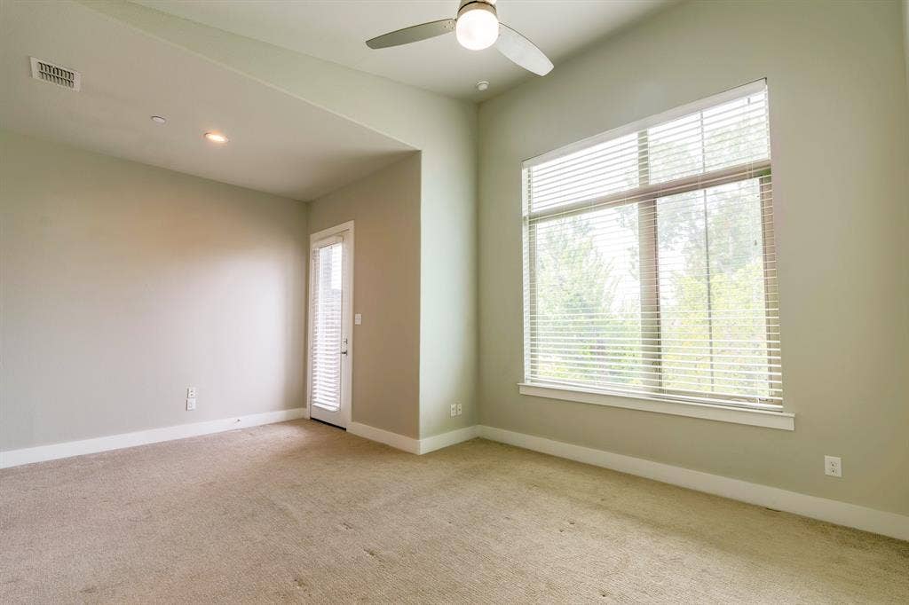 2514 Vintage Street, Farmers Branch, TX 75234 Primary bedroom