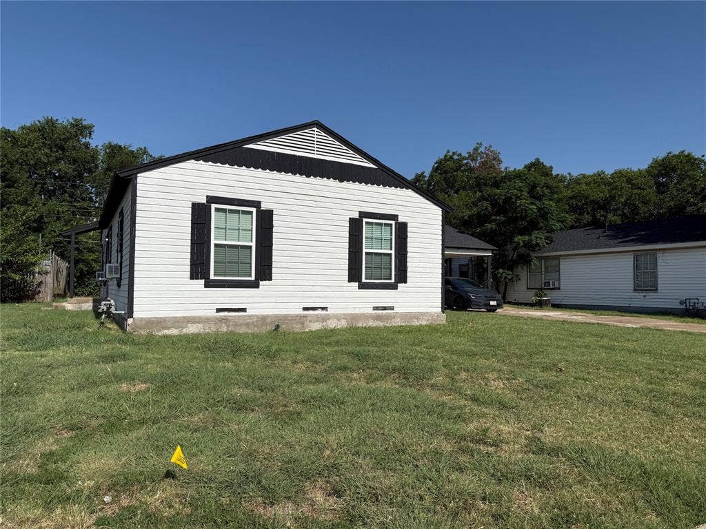 205 22nd Street, Grand Prairie, TX 75050 205 22nd Street, Grand Prairie, TX 75050