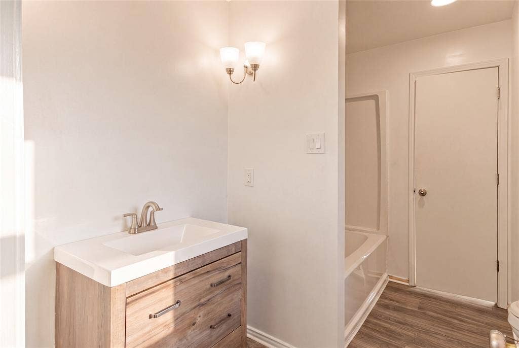 3280 Blackchamp Road, Midlothian, TX 76065