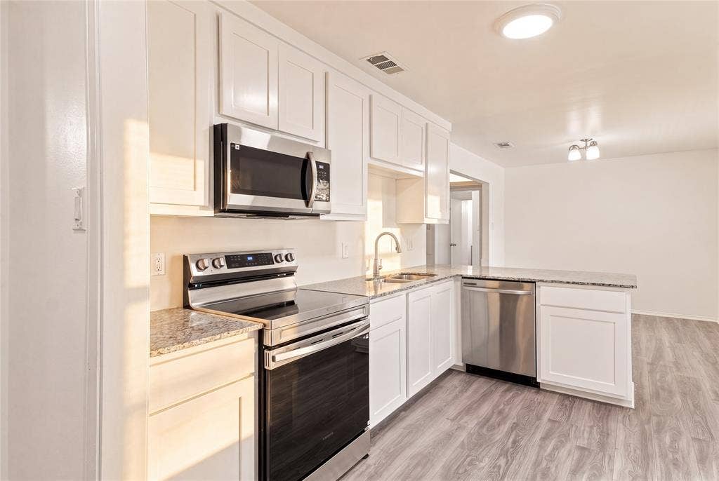 3280 Blackchamp Road, Midlothian, TX 76065