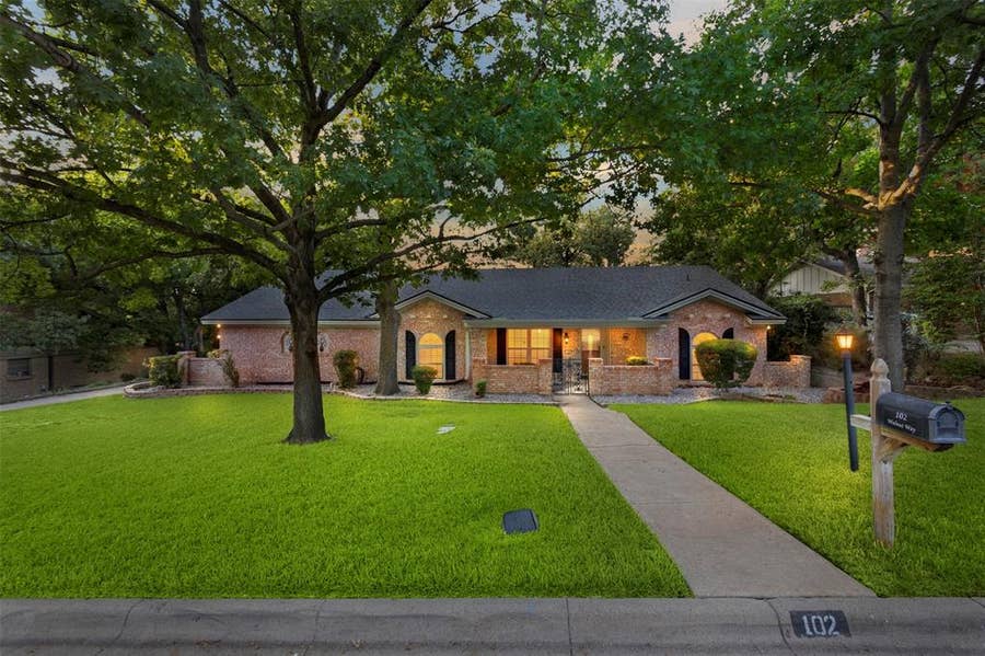 Property photo for 102 Walnut Way, Euless, TX