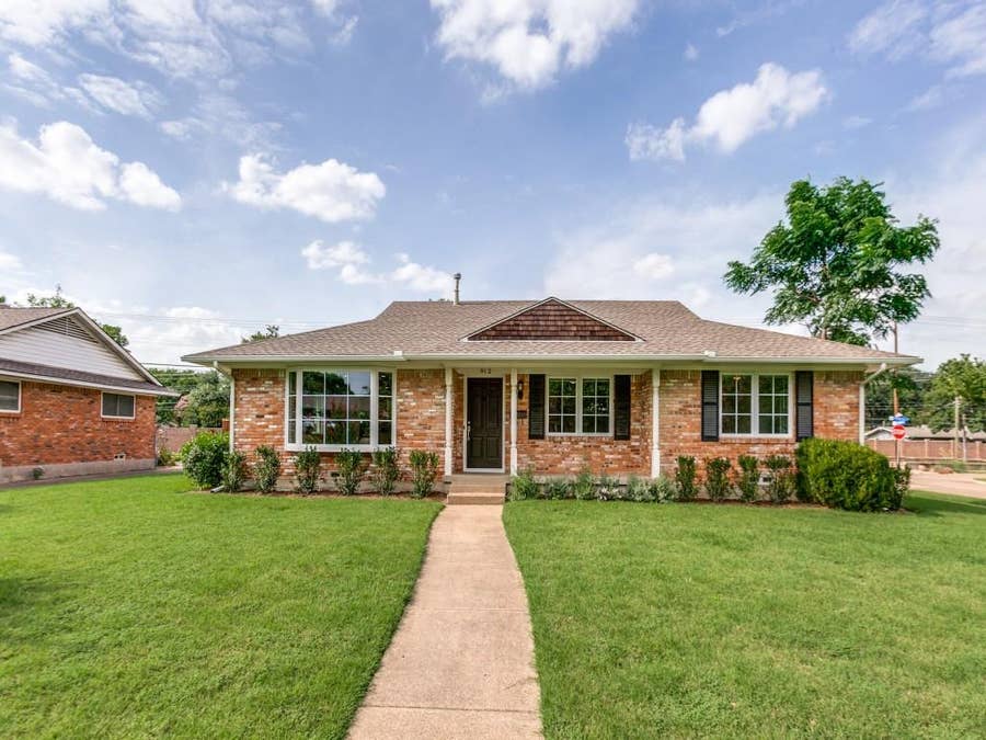 Property photo for 912 Fernwood Drive, Richardson, TX