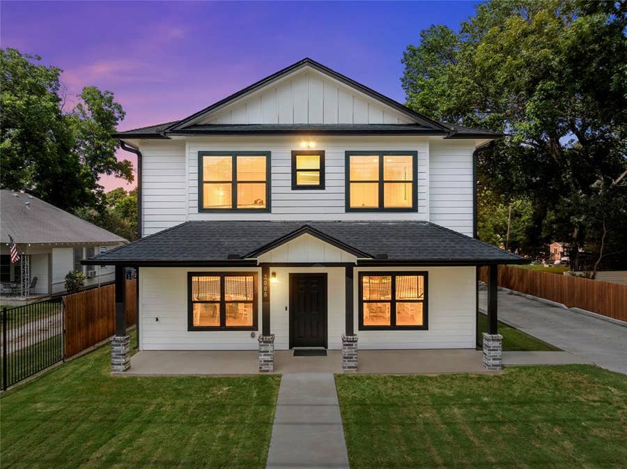 Property photo for 3008 S 3rd Street, Waco, TX