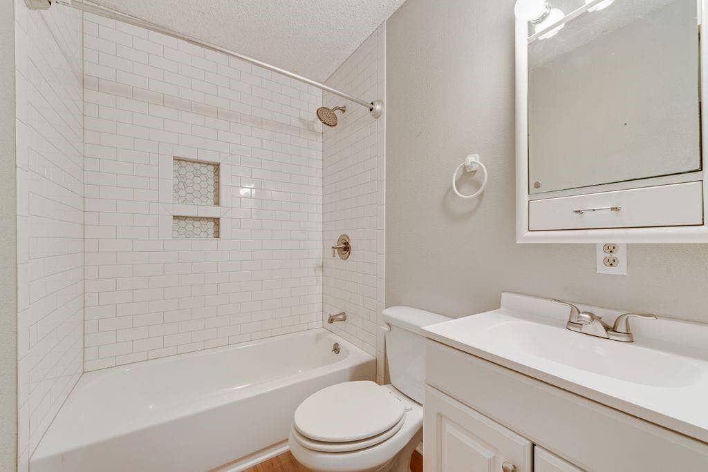 220 Crump Circle, Red Oak, TX 75154 220 Crump Circle, Red Oak, TX 75154