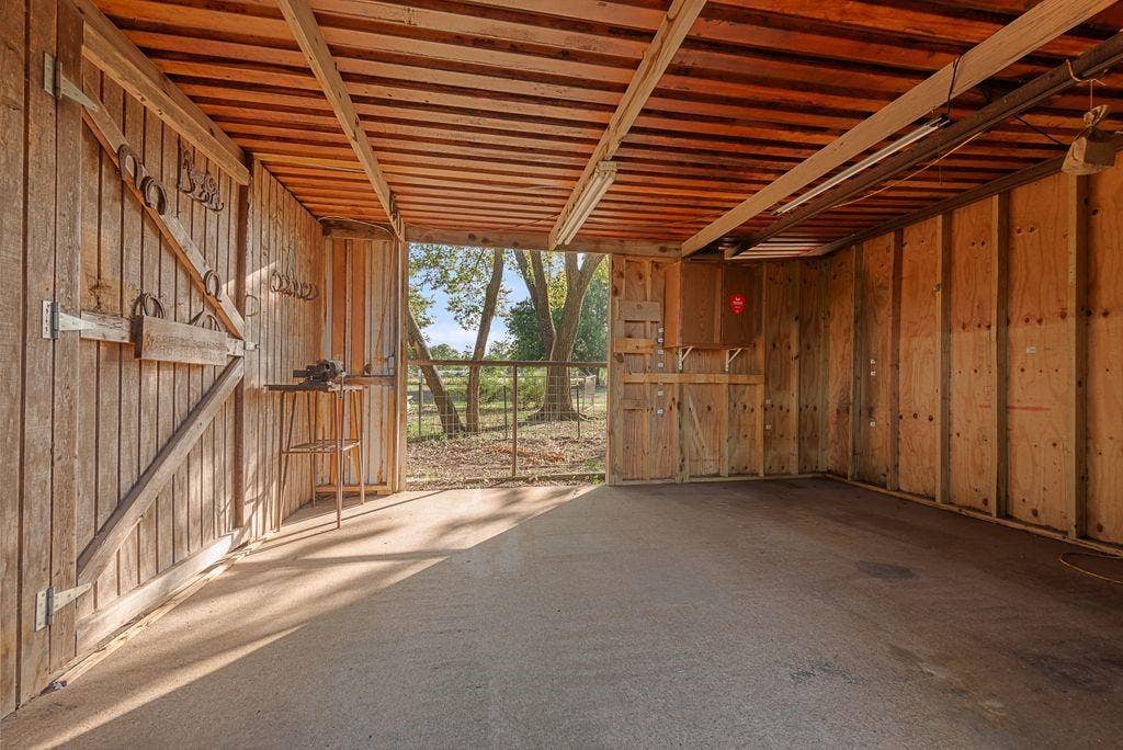 220 Crump Circle, Red Oak, TX 75154 220 Crump Circle, Red Oak, TX 75154