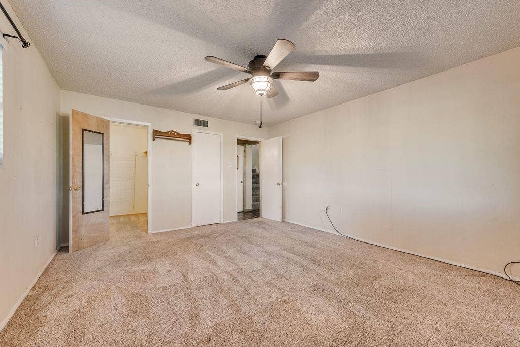 220 Crump Circle, Red Oak, TX 75154 220 Crump Circle, Red Oak, TX 75154