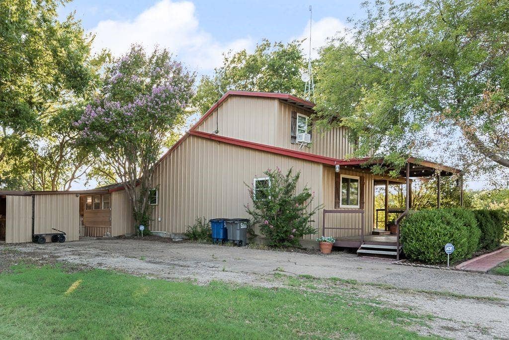 220 Crump Circle, Red Oak, TX 75154 220 Crump Circle, Red Oak, TX 75154