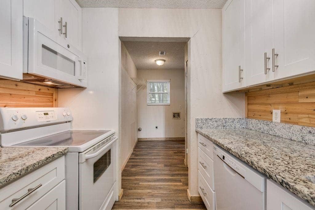 220 Crump Circle, Red Oak, TX 75154 220 Crump Circle, Red Oak, TX 75154