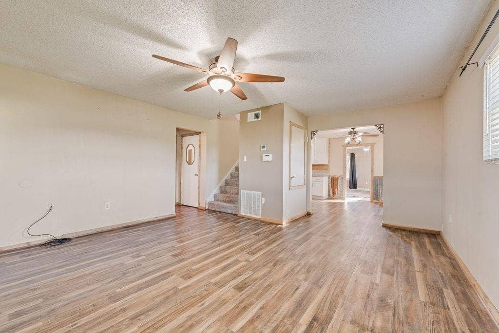 220 Crump Circle, Red Oak, TX 75154 220 Crump Circle, Red Oak, TX 75154