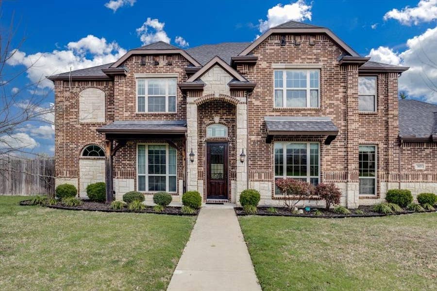 Property photo for 303 Fountain Creek Court, Ovilla, TX