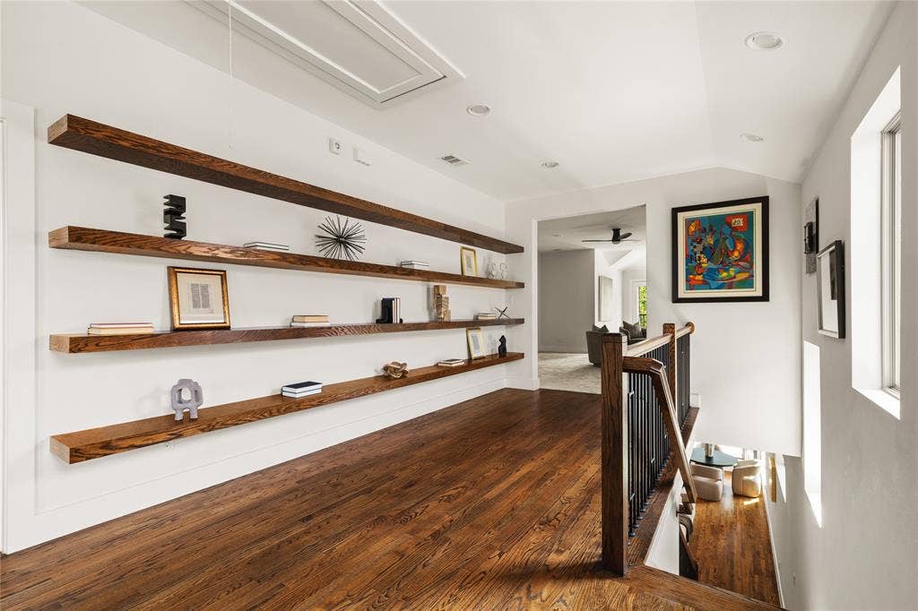 536 Shoreline Street, Plano, TX 75075 536 Shoreline Street, Plano, TX 75075