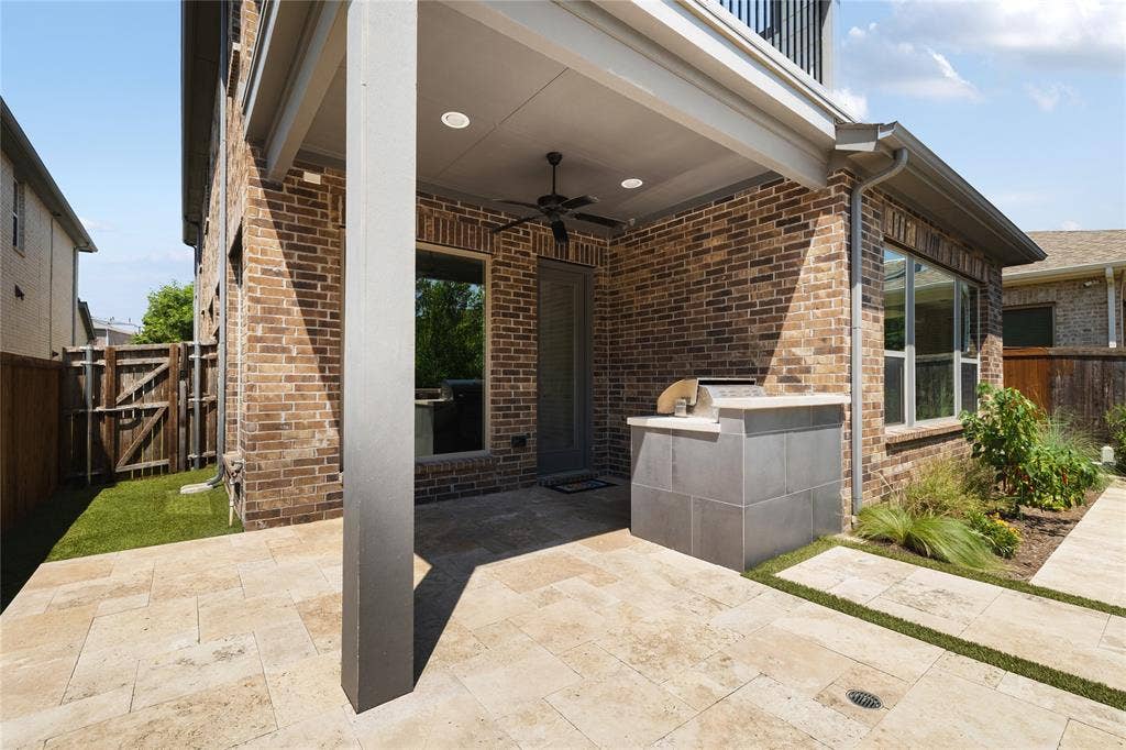 536 Shoreline Street, Plano, TX 75075 536 Shoreline Street, Plano, TX 75075