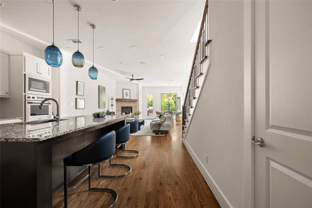 536 Shoreline Street, Plano, TX 75075 536 Shoreline Street, Plano, TX 75075