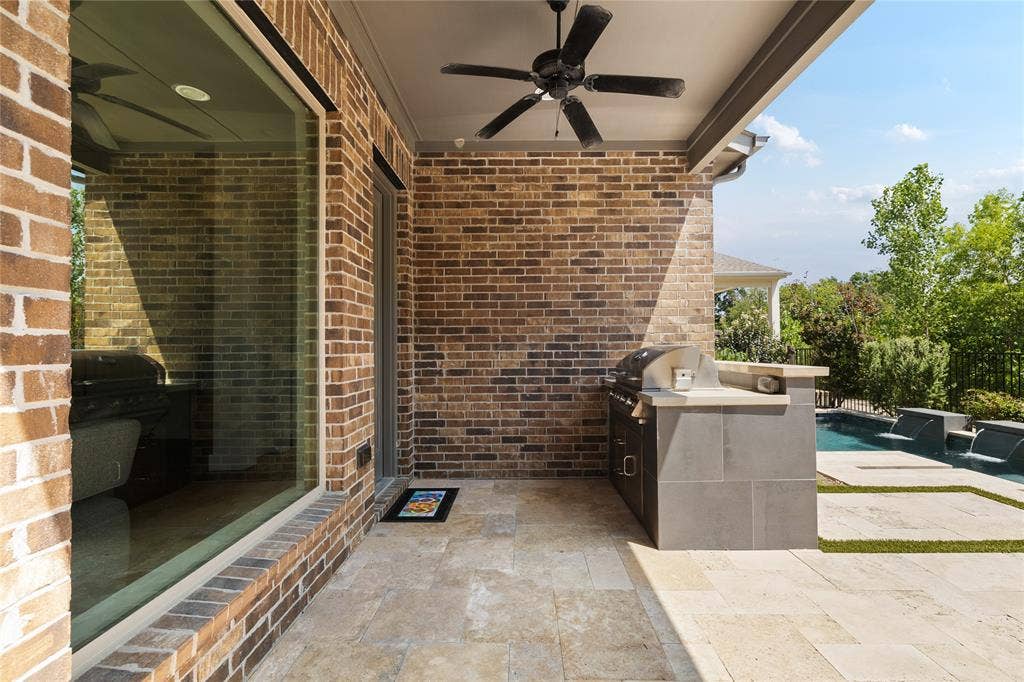 536 Shoreline Street, Plano, TX 75075 536 Shoreline Street, Plano, TX 75075