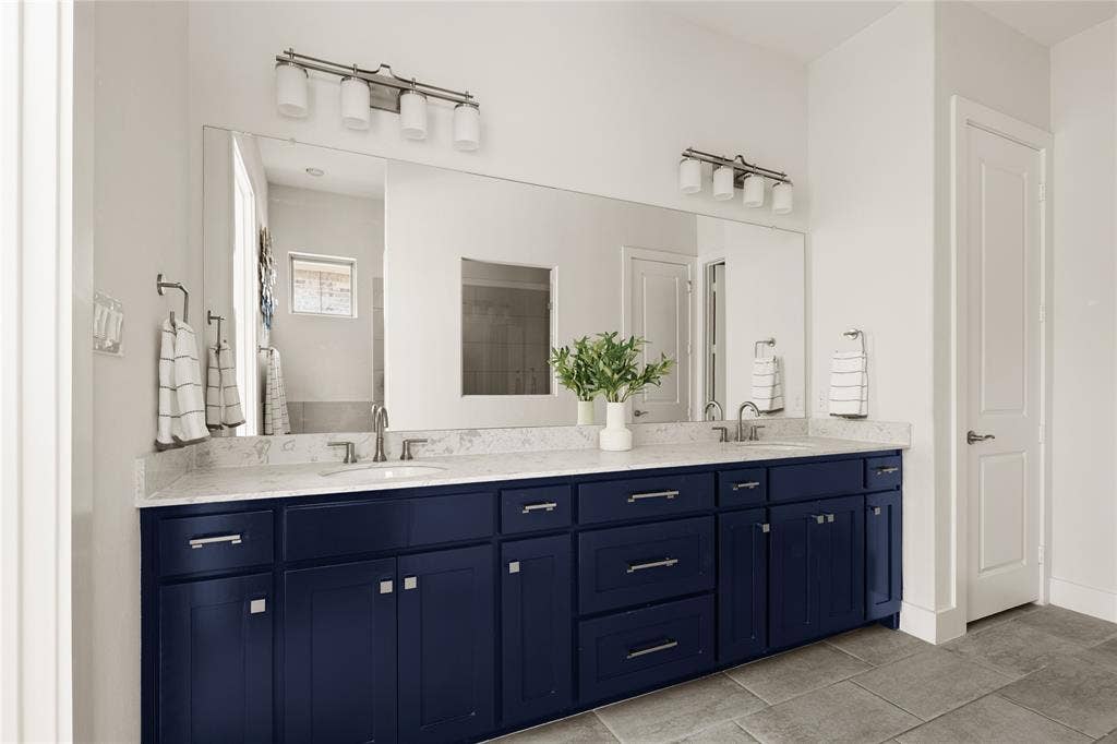 536 Shoreline Street, Plano, TX 75075 536 Shoreline Street, Plano, TX 75075