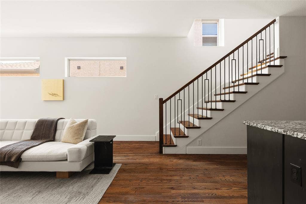 536 Shoreline Street, Plano, TX 75075 536 Shoreline Street, Plano, TX 75075