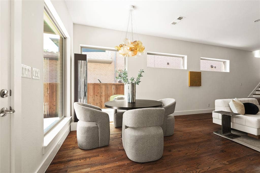536 Shoreline Street, Plano, TX 75075 536 Shoreline Street, Plano, TX 75075