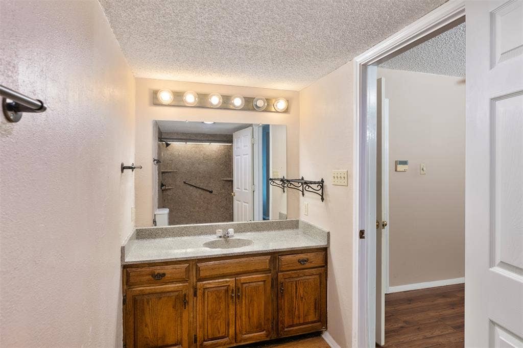 416 Lincoln Drive, Plano, TX 75023 416 Lincoln Drive, Plano, TX 75023