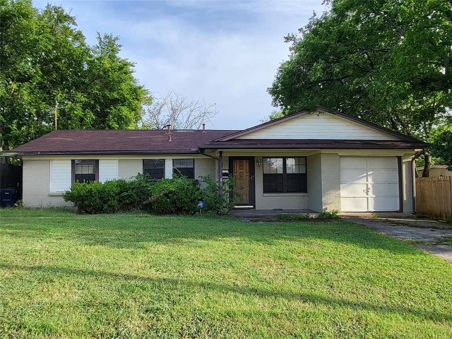 Property photo for 7825 Gaston Avenue, Fort Worth, TX