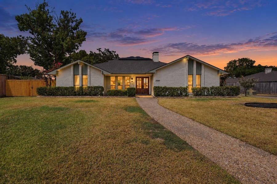 Property photo for 2009 Pueblo Court, Plano, TX