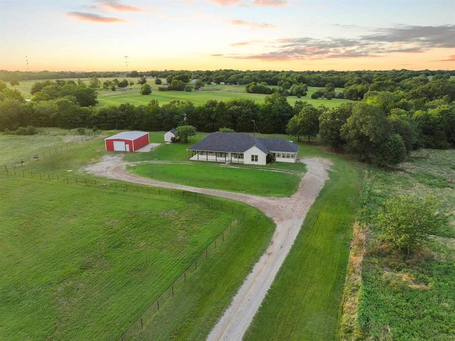 Property photo for 7106 County Road 4729, #2, Commerce, TX