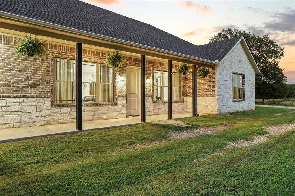 7106 County Road 4729, #2, Commerce, TX 75428