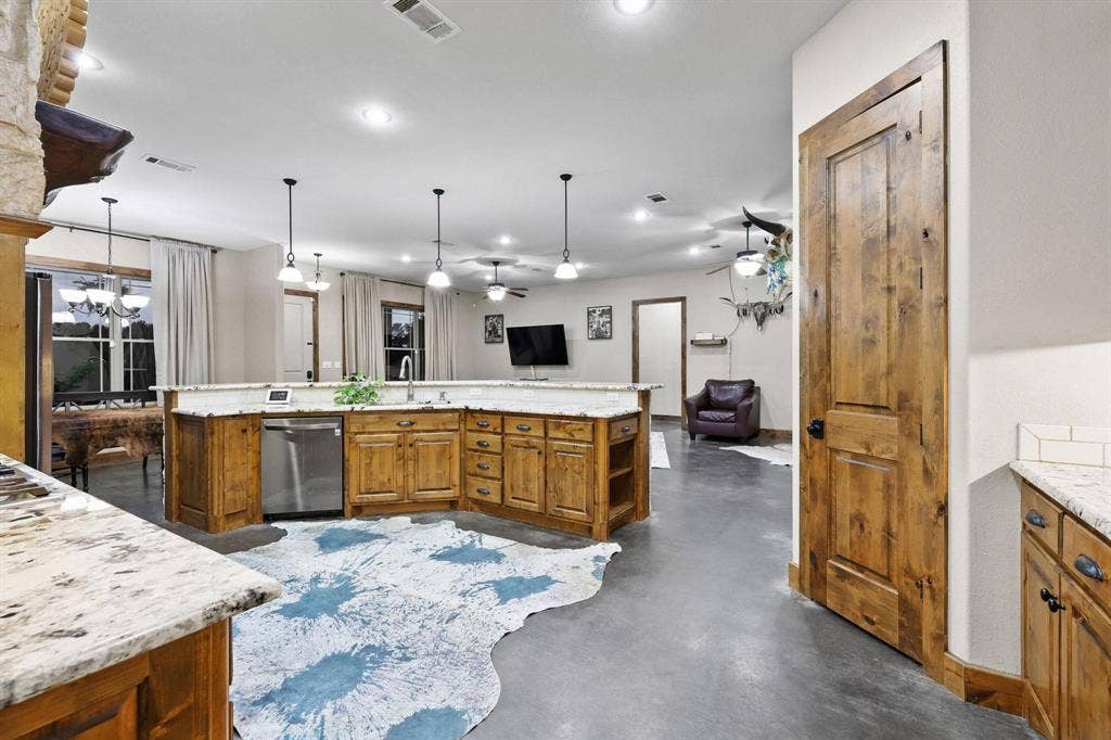 7106 County Road 4729, #2, Commerce, TX 75428