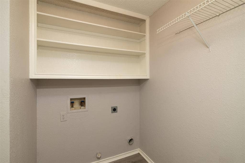 1329 Maywood Court, Plano, TX 75023 1329 Maywood Court, Plano, TX 75023