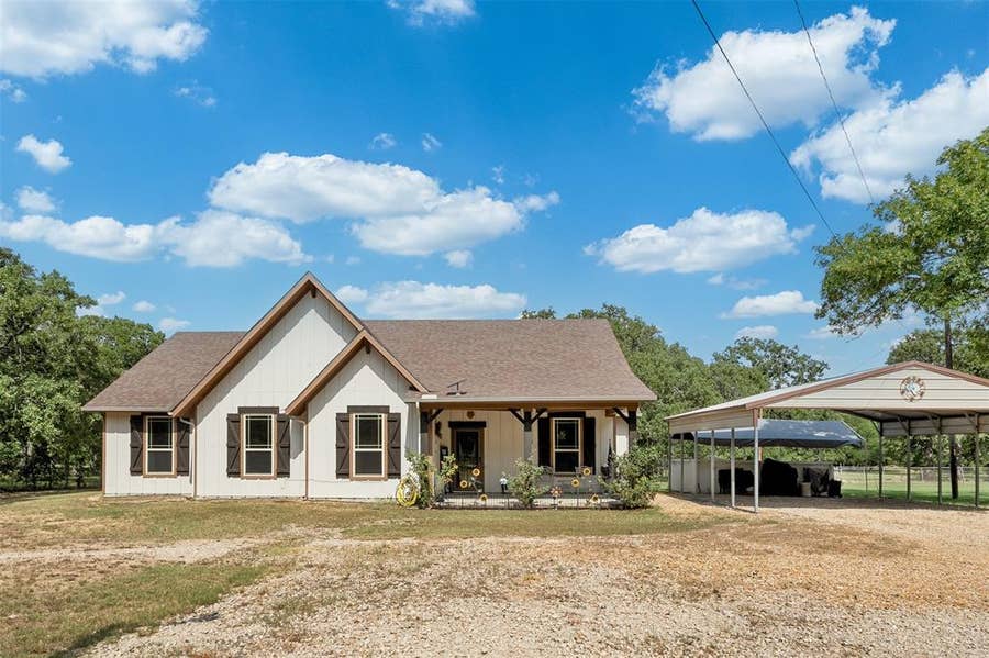 Property photo for 17930 Acre Lane, Kemp, TX