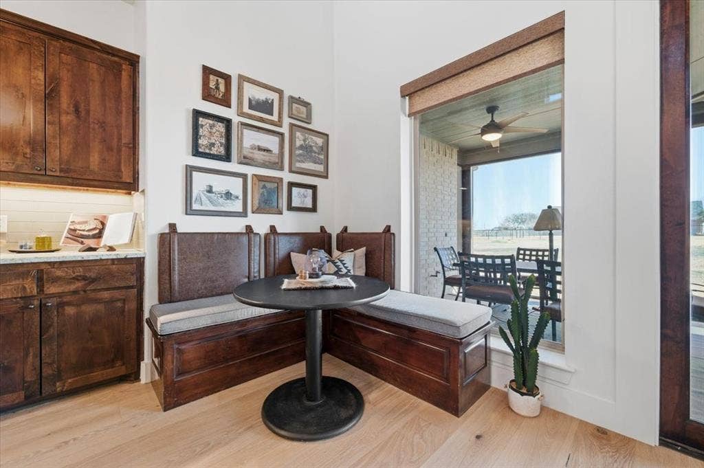 570 S Point Court, Aledo, TX 76008 570 S Point Court, Aledo, TX 76008