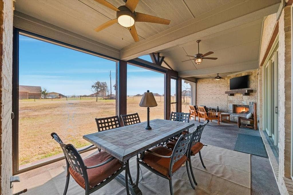 570 S Point Court, Aledo, TX 76008 570 S Point Court, Aledo, TX 76008