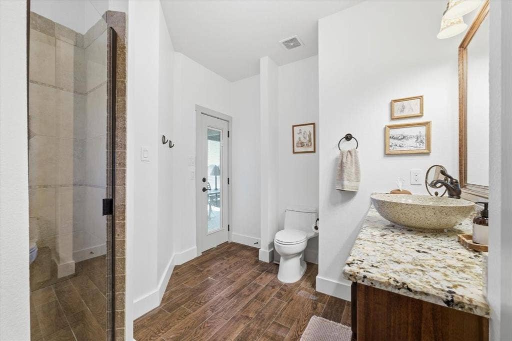 570 S Point Court, Aledo, TX 76008 570 S Point Court, Aledo, TX 76008