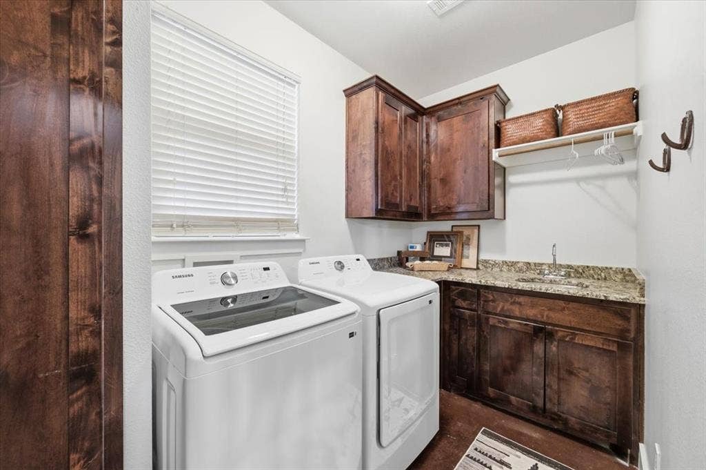 570 S Point Court, Aledo, TX 76008 570 S Point Court, Aledo, TX 76008