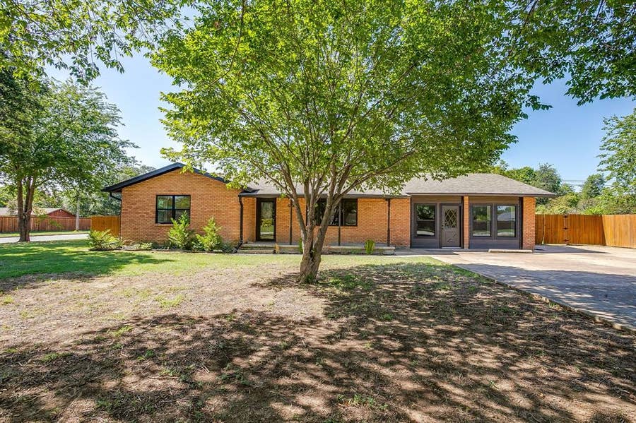 Property photo for 6301 Greenfield Road, Fort Worth, TX
