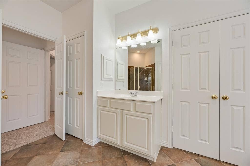 3104 Angus Drive, Plano, TX 75025 3104 Angus Drive, Plano, TX 75025