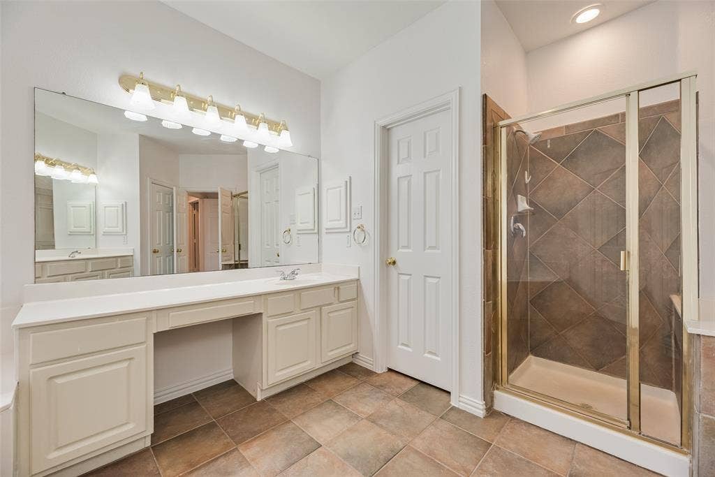 3104 Angus Drive, Plano, TX 75025 3104 Angus Drive, Plano, TX 75025