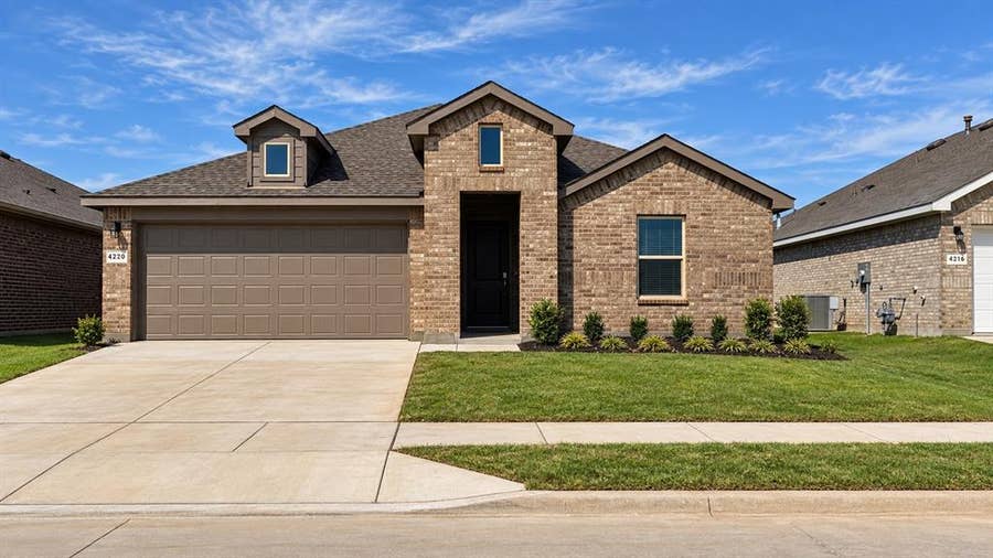 Property photo for 4220 SUNNY BRANCH Lane, Fort Worth, TX