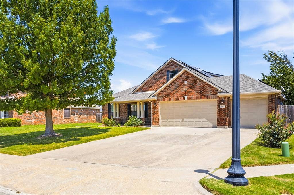 1612 Lakeside Drive, Glenn Heights, TX 75154 1612 Lakeside Drive, Glenn Heights, TX 75154