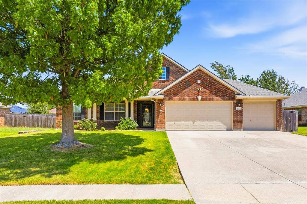 1612 Lakeside Drive, Glenn Heights, TX 75154 1612 Lakeside Drive, Glenn Heights, TX 75154