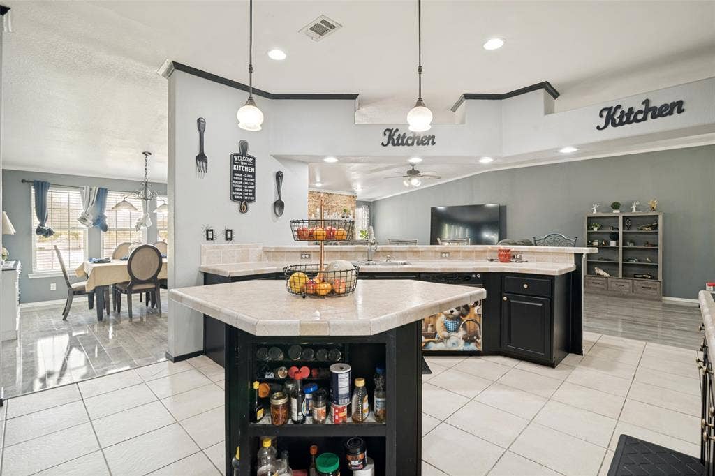 6036 Quail Court, Terrell, TX 75160 6036 Quail Court, Terrell, TX 75160