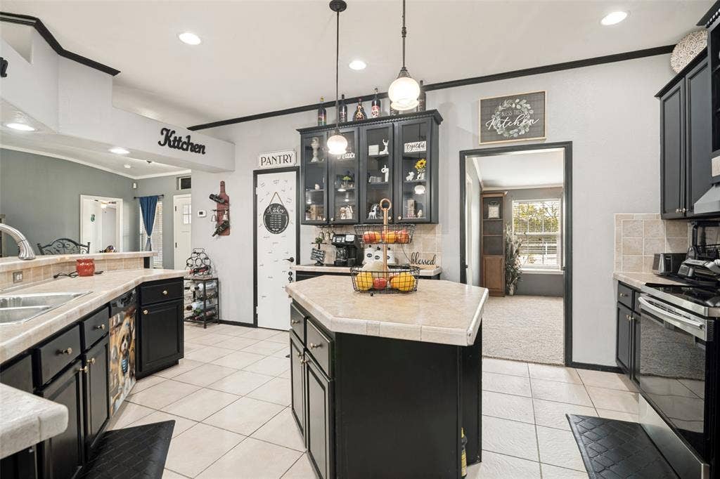 6036 Quail Court, Terrell, TX 75160 6036 Quail Court, Terrell, TX 75160