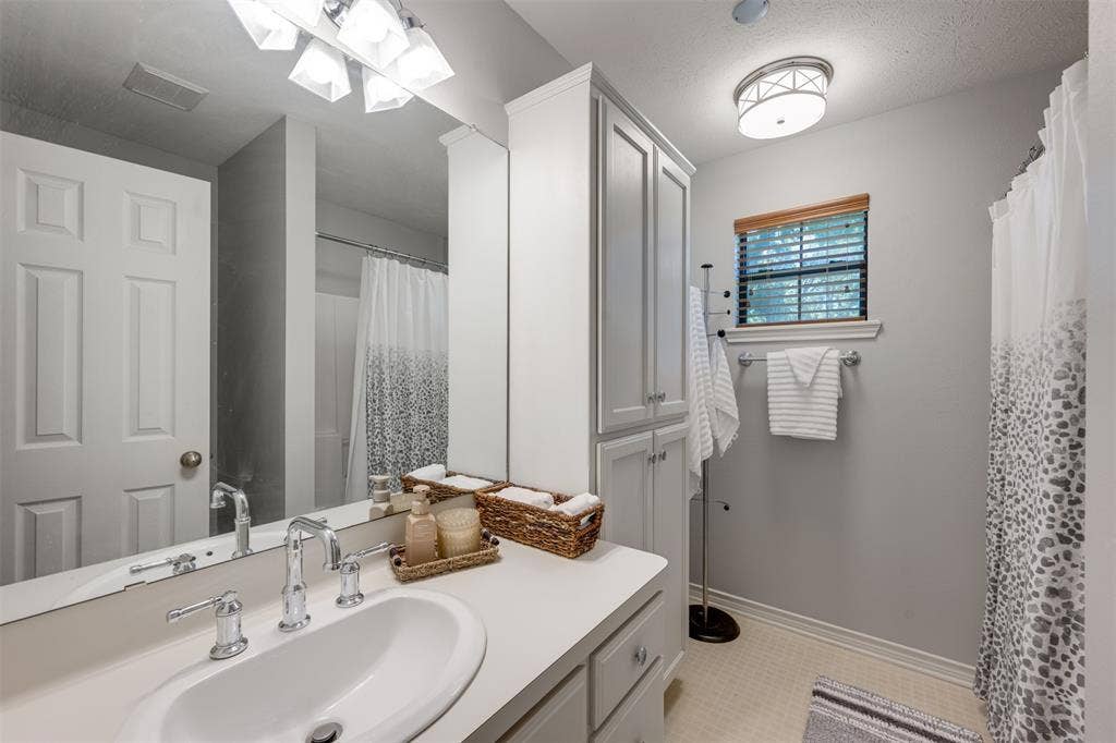 23258 Edgewater Drive, Frankston, TX 75763 23258 Edgewater Drive, Frankston, TX 75763