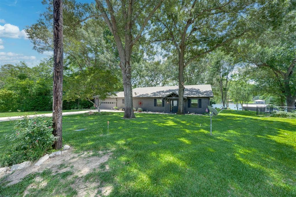 23258 Edgewater Drive, Frankston, TX 75763 23258 Edgewater Drive, Frankston, TX 75763