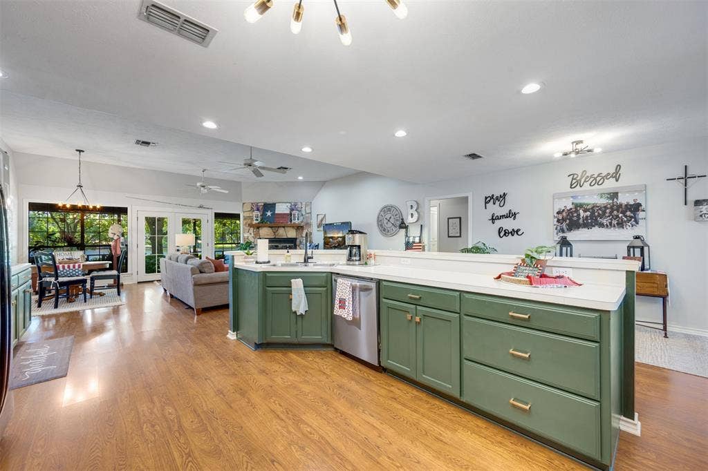 23258 Edgewater Drive, Frankston, TX 75763 23258 Edgewater Drive, Frankston, TX 75763