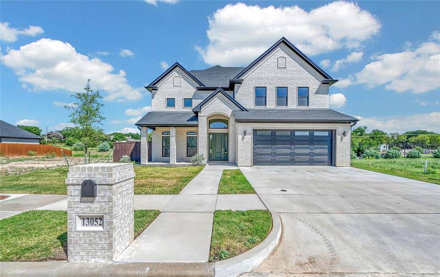 Property photo for 13052 Rainier Drive, Woodway, TX