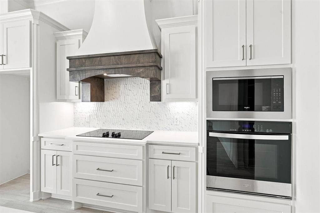 104 Hazlewood Court, Granbury, TX 76049 104 Hazlewood Court, Granbury, TX 76049